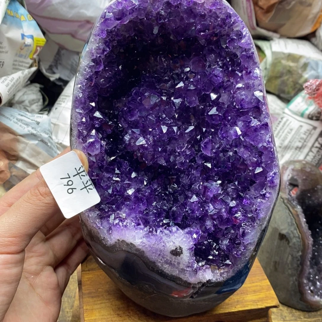 紫晶乌拉圭未镶嵌