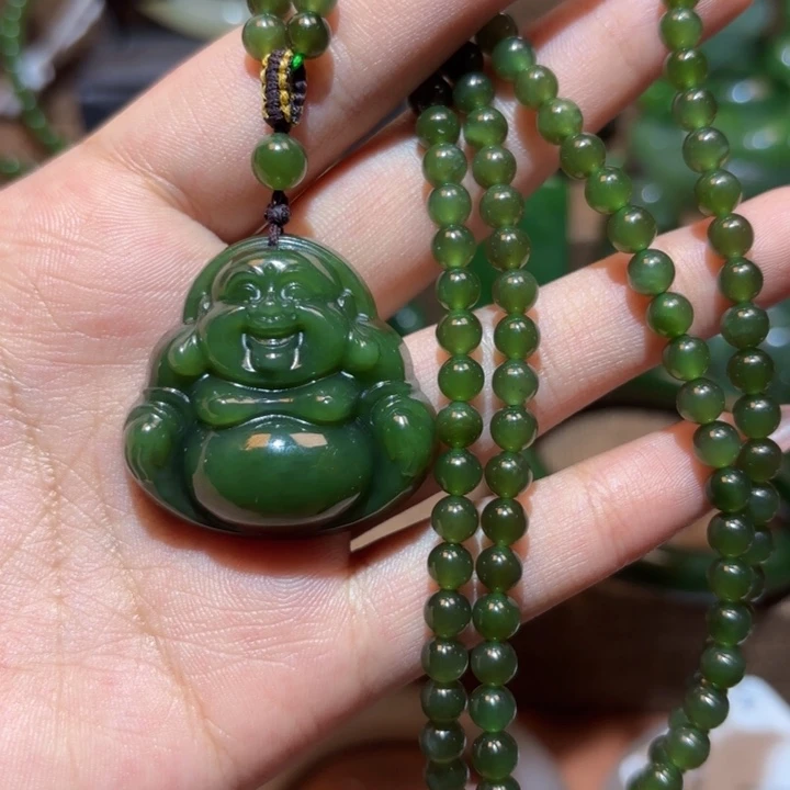 颈饰未镶嵌和田玉（碧玉）
