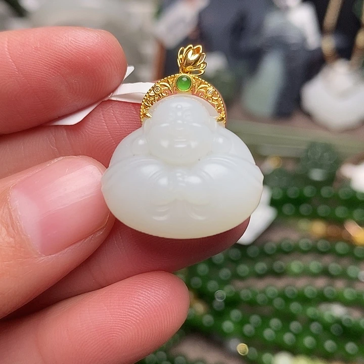 和田玉18K金镶嵌颈饰