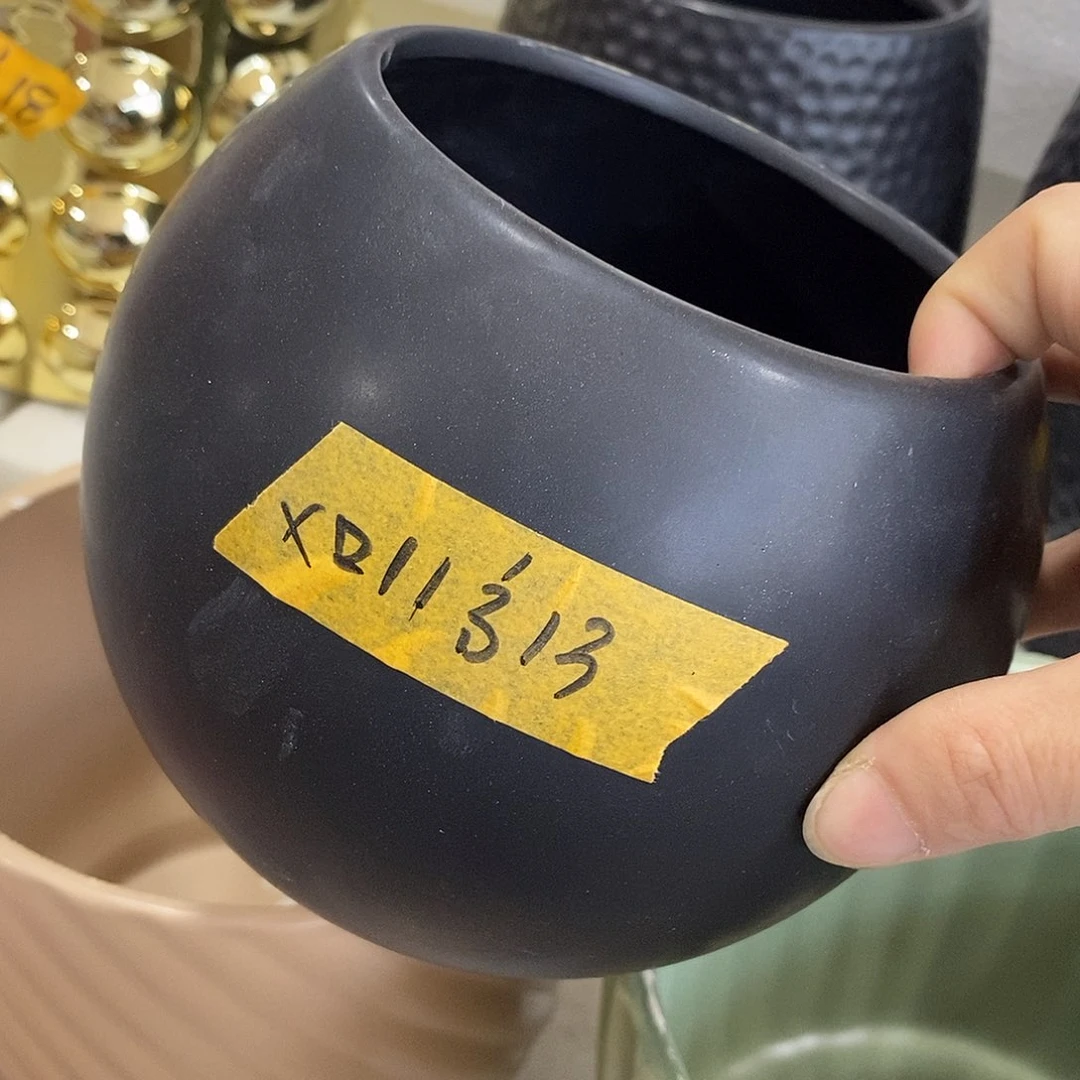 杯子陶盆有孔 瑕疵介意勿拍