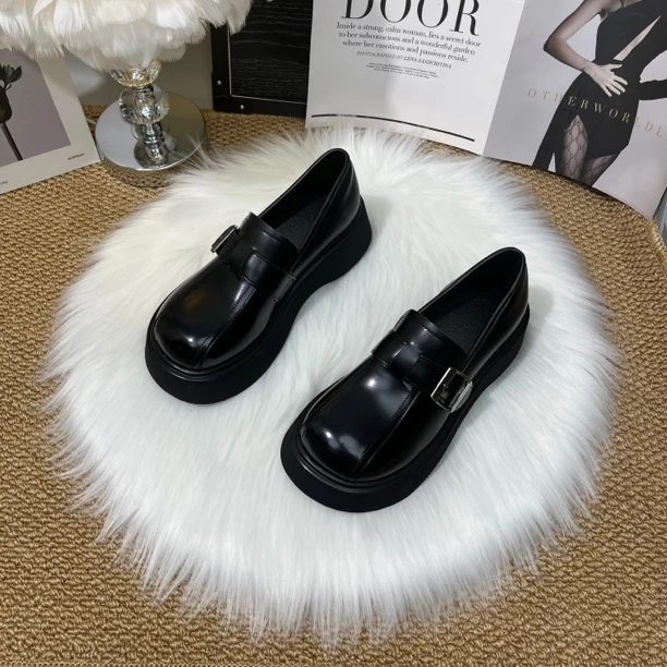 春季青年日系小皮鞋乐福鞋平跟复古女鞋春秋休闲百搭时尚英伦风