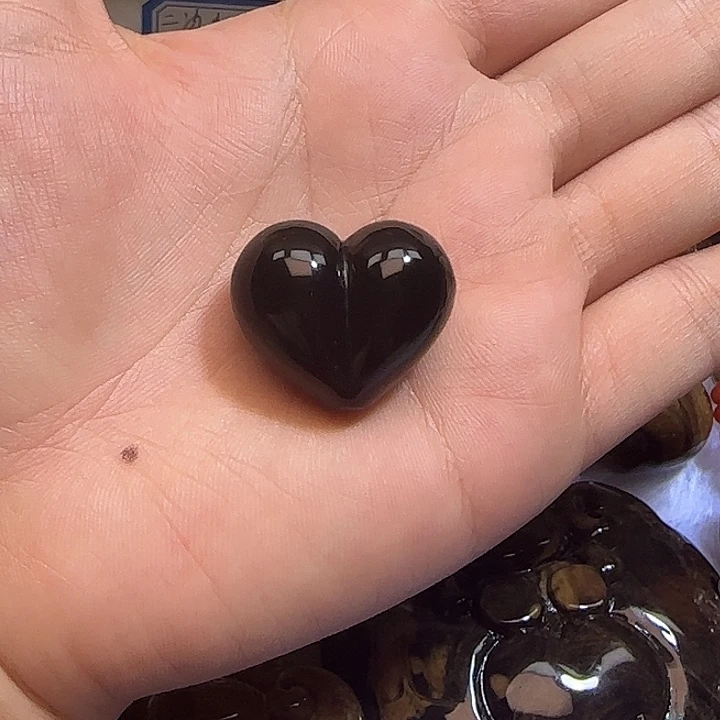 琥珀未镶嵌裸石屁桃