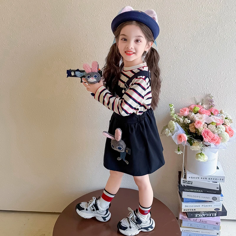 女童兔子警官背带裤秋季套装2025新款网红小女孩洋气春秋宝宝秋装