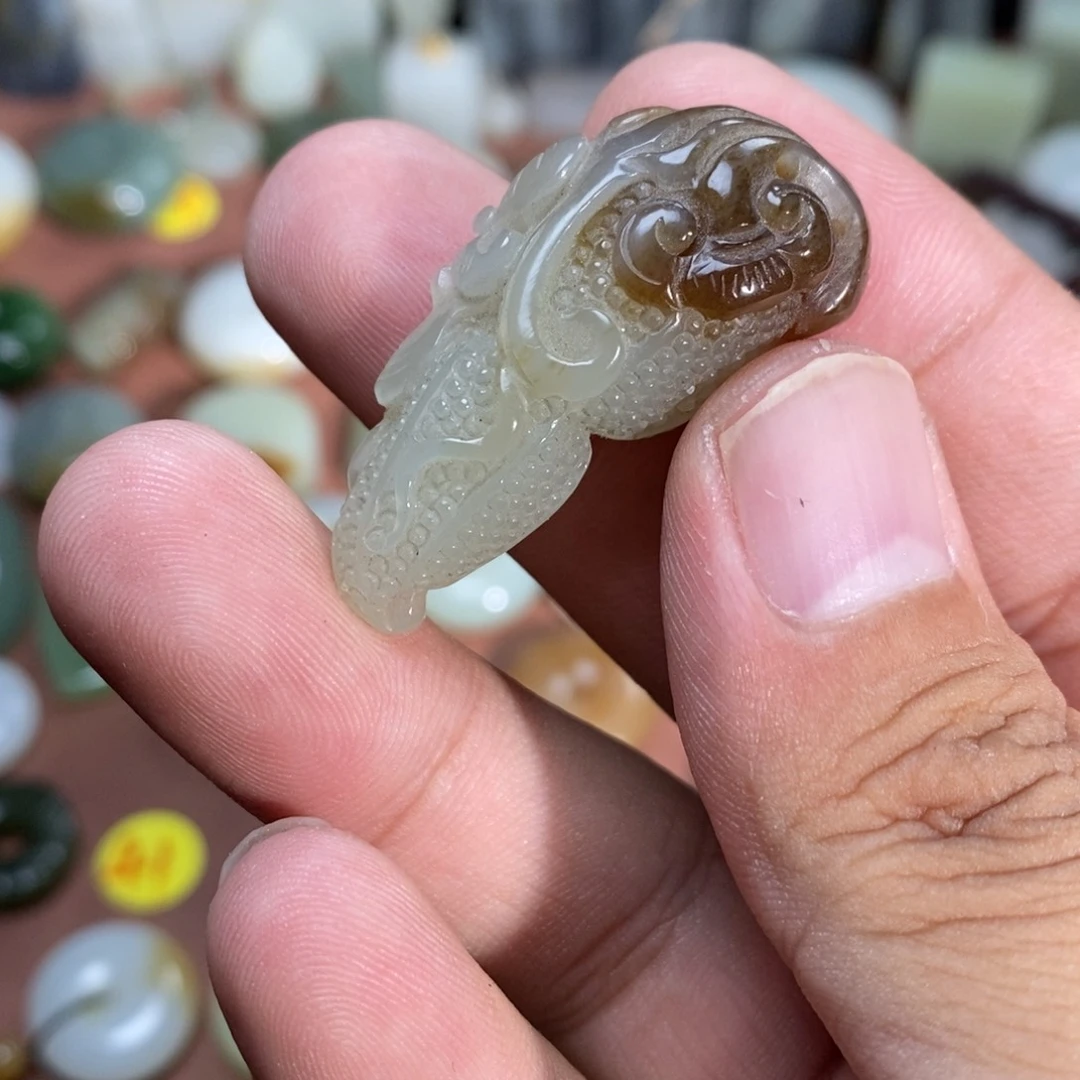 和田玉未镶嵌吊坠(不含链)