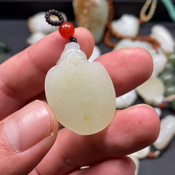 和田玉未镶嵌吊坠(不含链)
