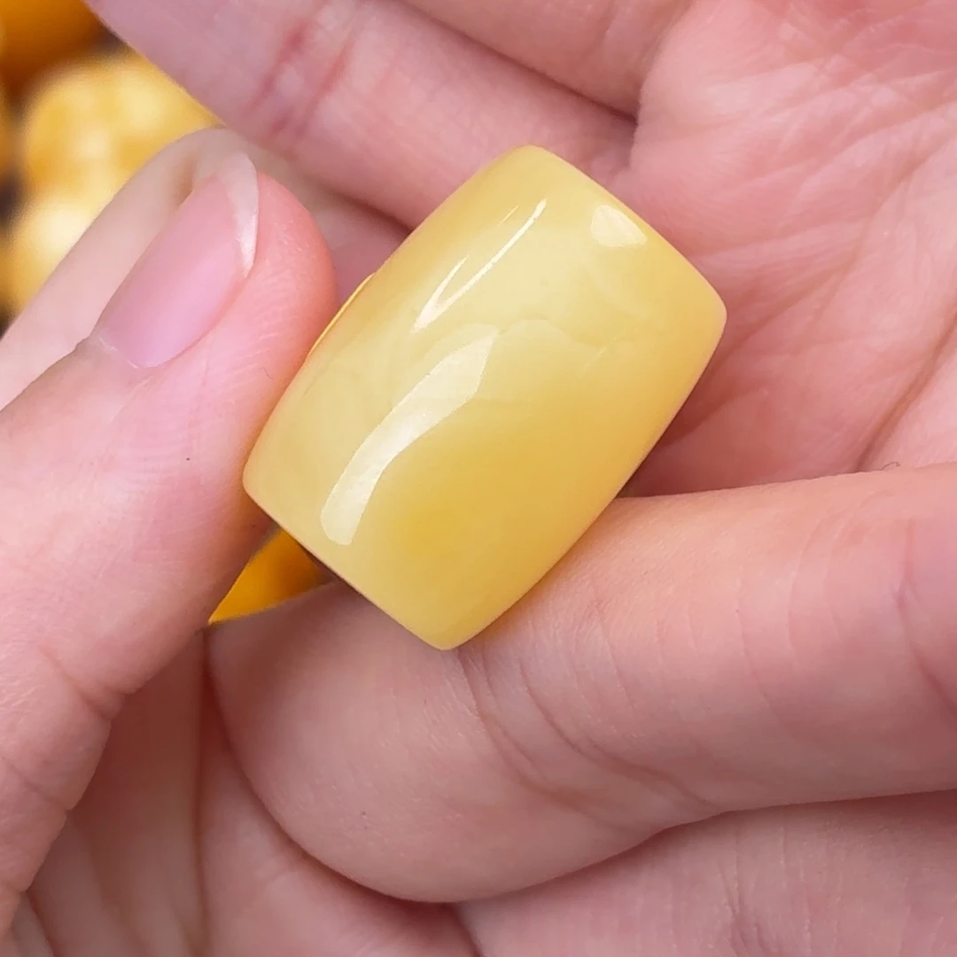 琥珀未镶嵌裸石小桶珠