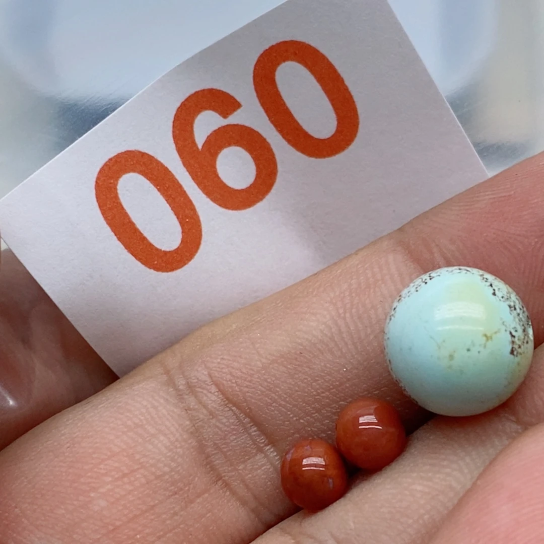 南红玛瑙未镶嵌珠宝奇石