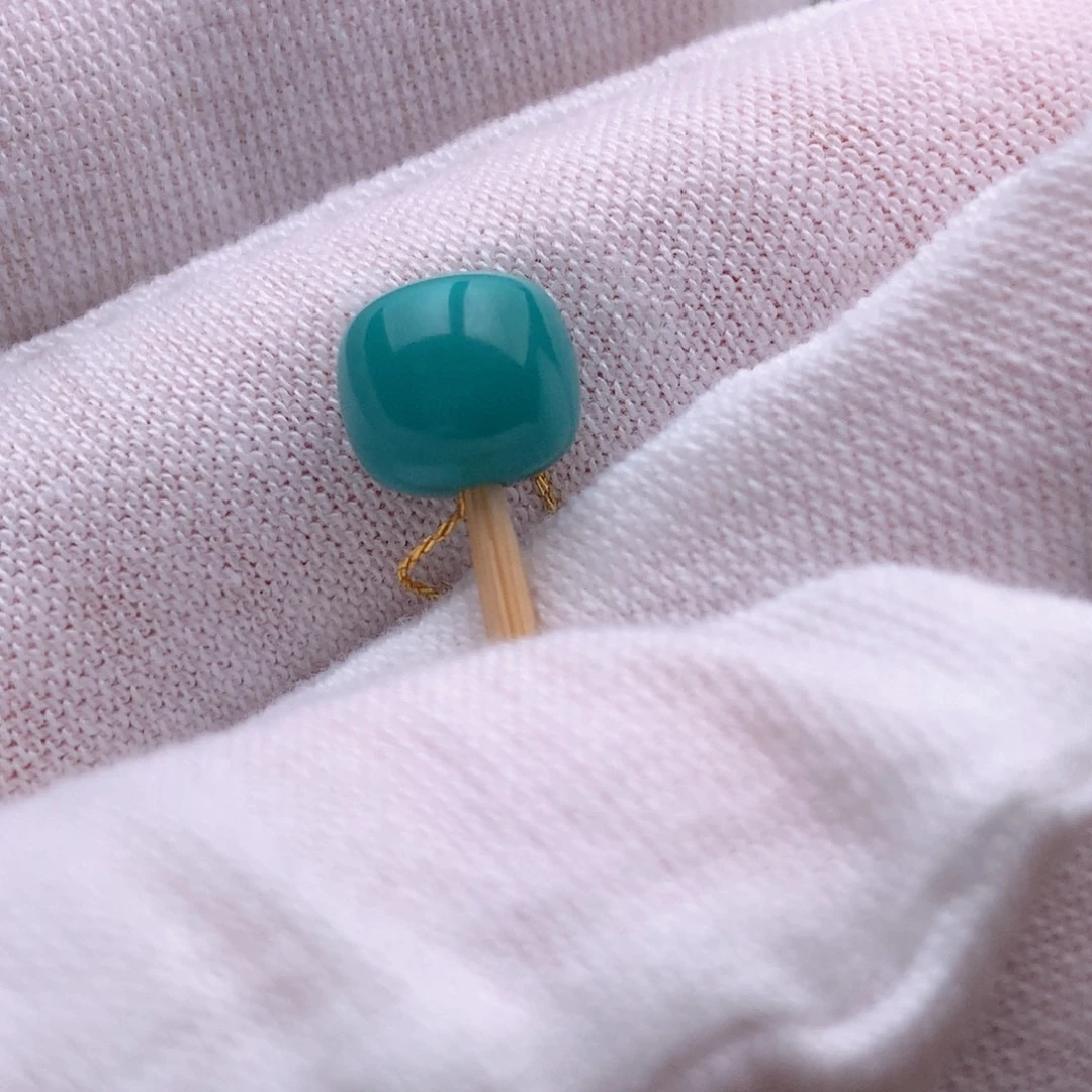 绿松石未镶嵌珠宝奇石8*7mm