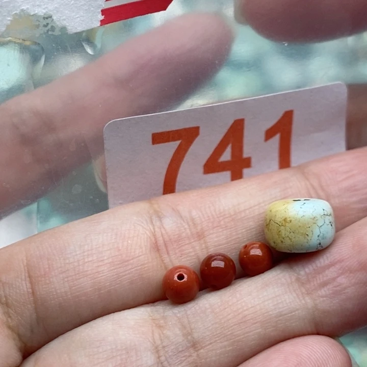 南红玛瑙未镶嵌珠宝奇石