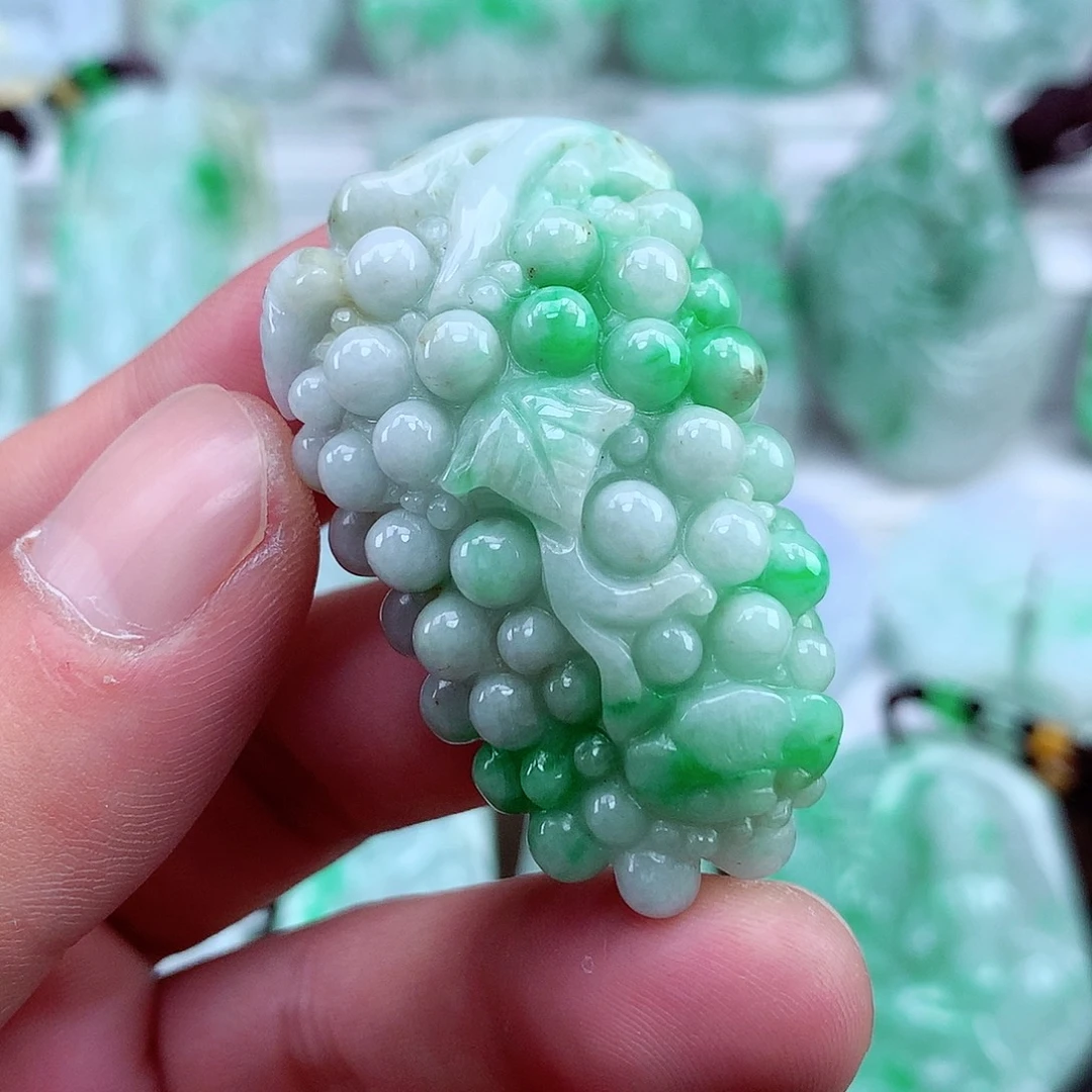 翡翠未镶嵌颈饰翡翠吊坠