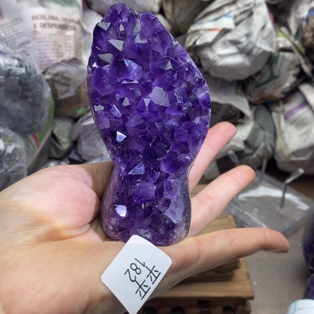 未镶嵌水晶大型摆件（非配饰）