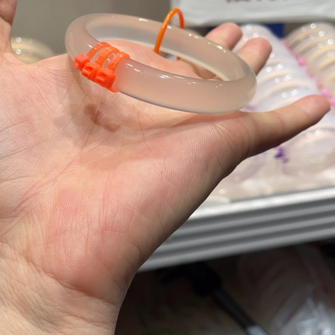 皮****手镯玛瑙/玉髓合金56