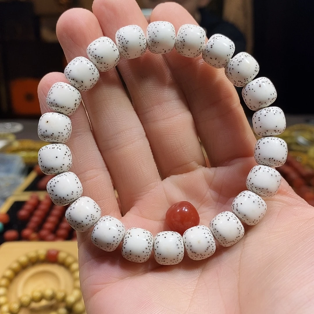 港***甲星月菩提手串升级置换