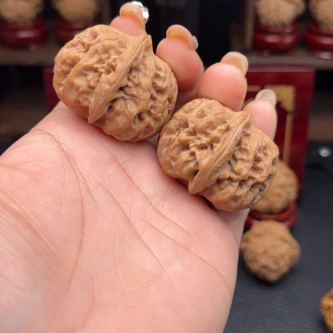 文玩核桃吊坠方块