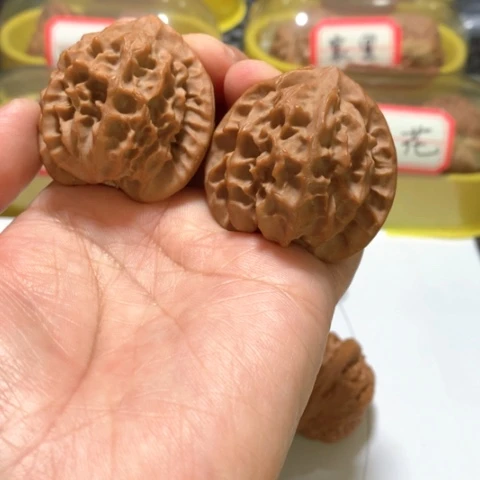 吊坠文玩核桃原桩龙鳞