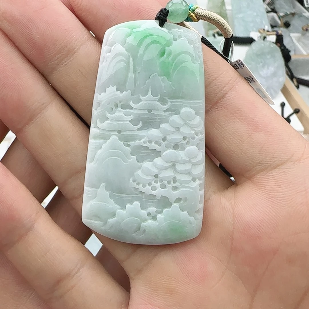 翡翠未镶嵌颈饰翡翠