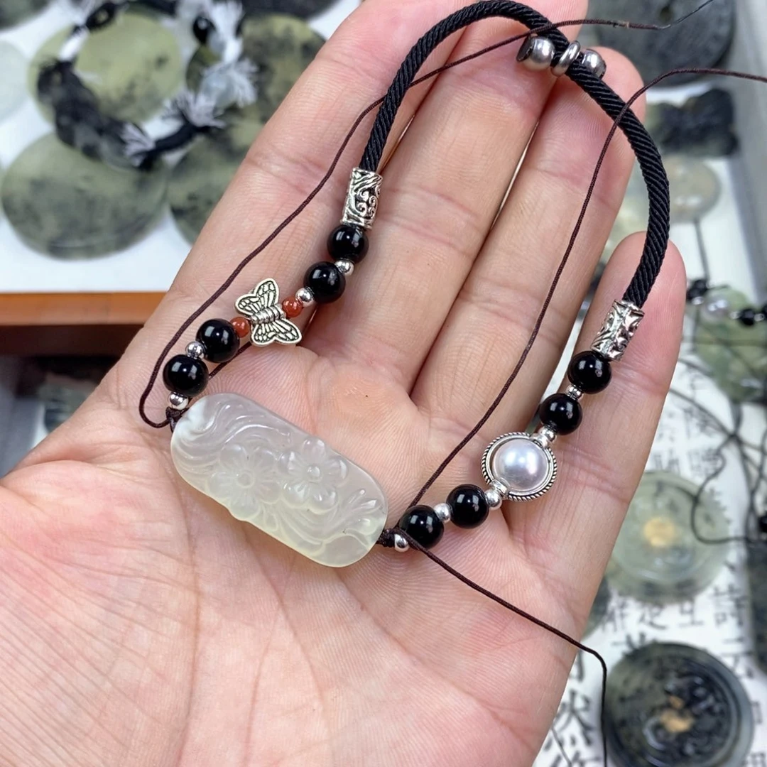 岫玉未镶嵌颈饰岫玉手牌