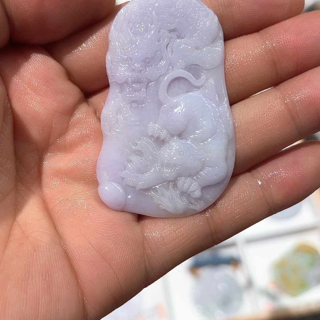 翡翠未镶嵌颈饰挂件