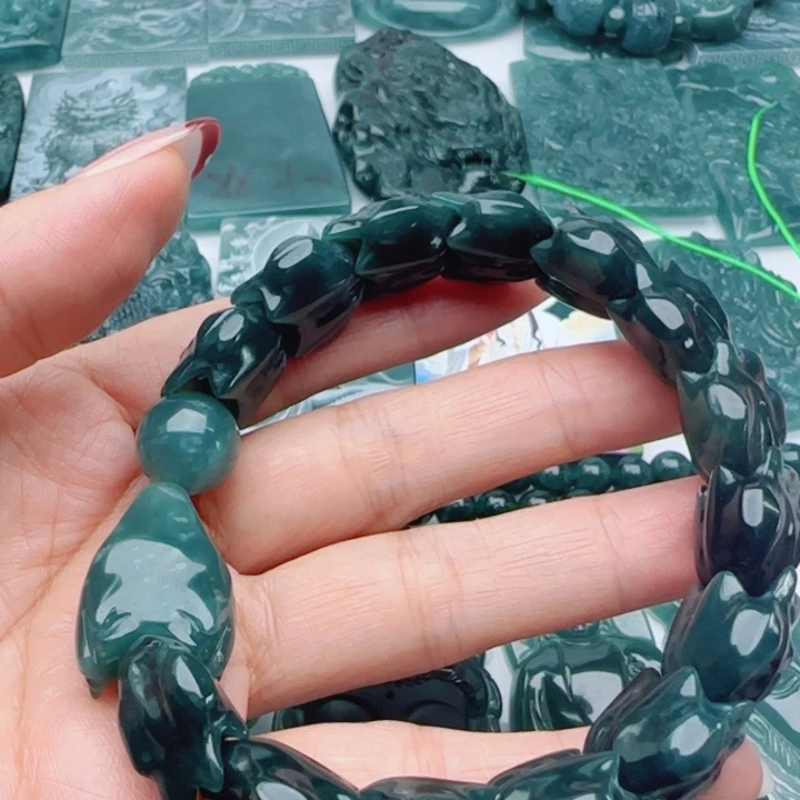 翡翠未镶嵌颈饰多样性发货天然A货翡翠