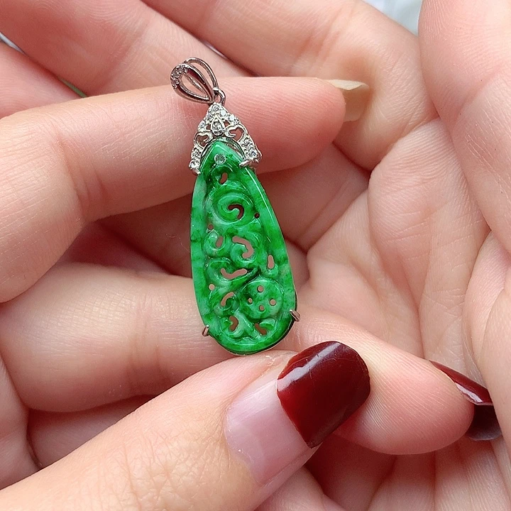 翡翠颈饰银S925镶嵌翡翠