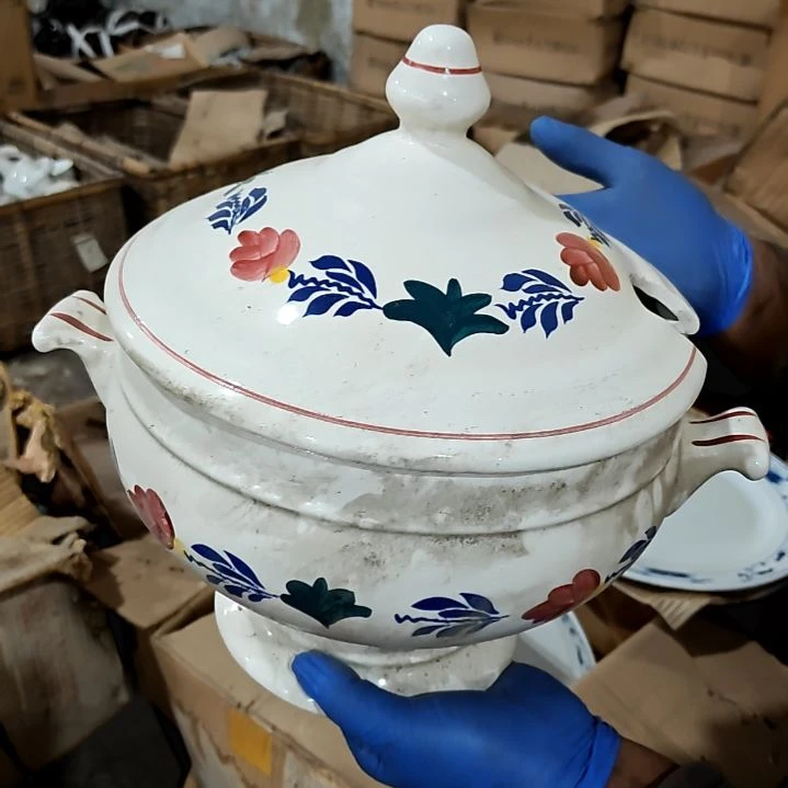 瓷片陶瓷盘子碗啥都有