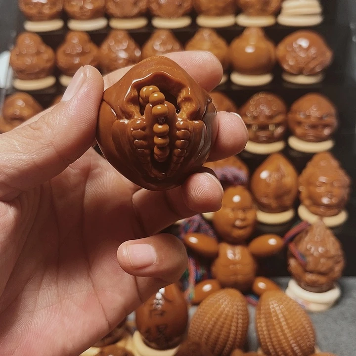 橄榄核把件苏**?无相单颗003