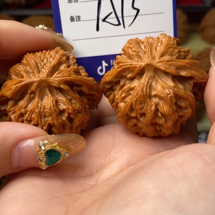 桃核把件全品大苹果