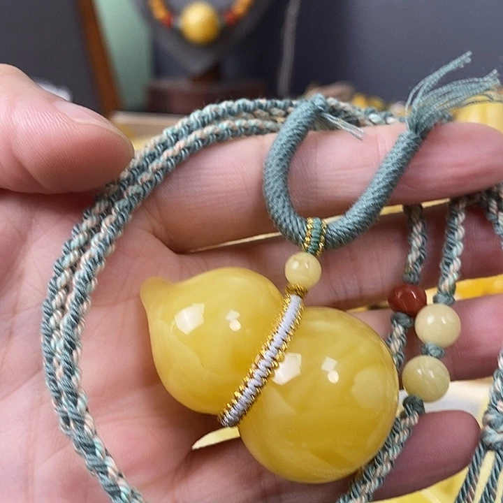 琥珀未镶嵌裸石葫芦