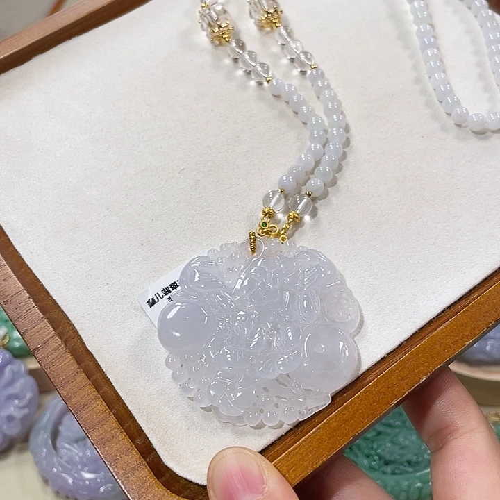 翡翠未镶嵌颈饰翡翠吊坠