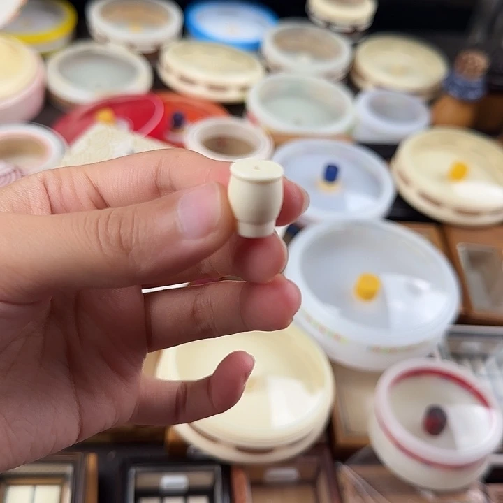 老***周蟋蟀白色水塔3个大小中各一