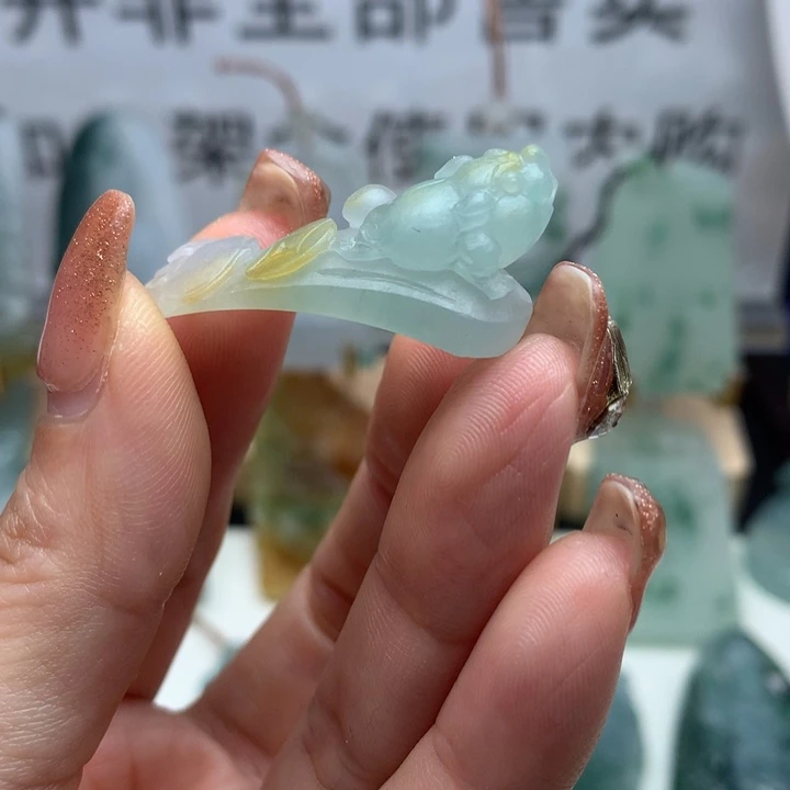 定制翡翠未镶嵌天然翡翠