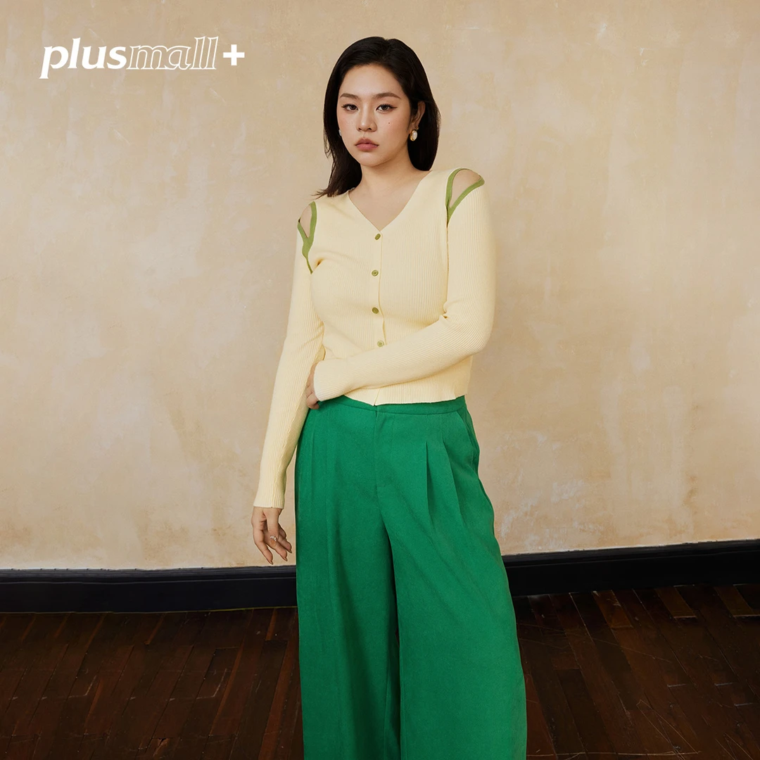 PLUSMALL 奶油青柠 28支莫代尔包芯纱V领撞色长袖毛衫PM2407004