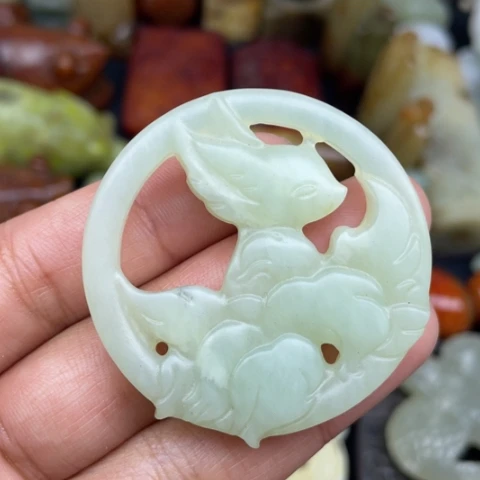 蛇纹石玉未镶嵌颈饰7