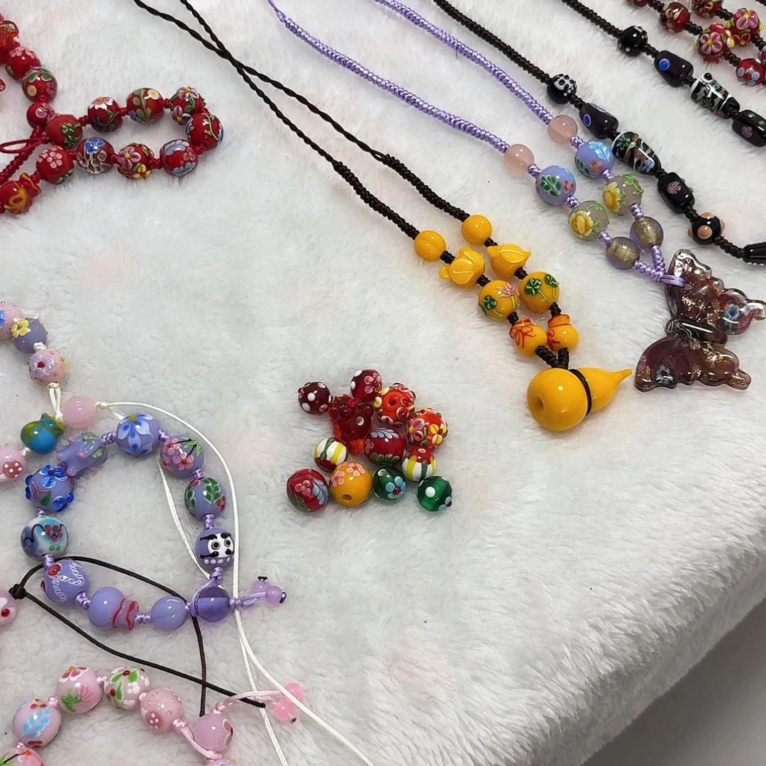 为***此纯手工琉璃工艺制作