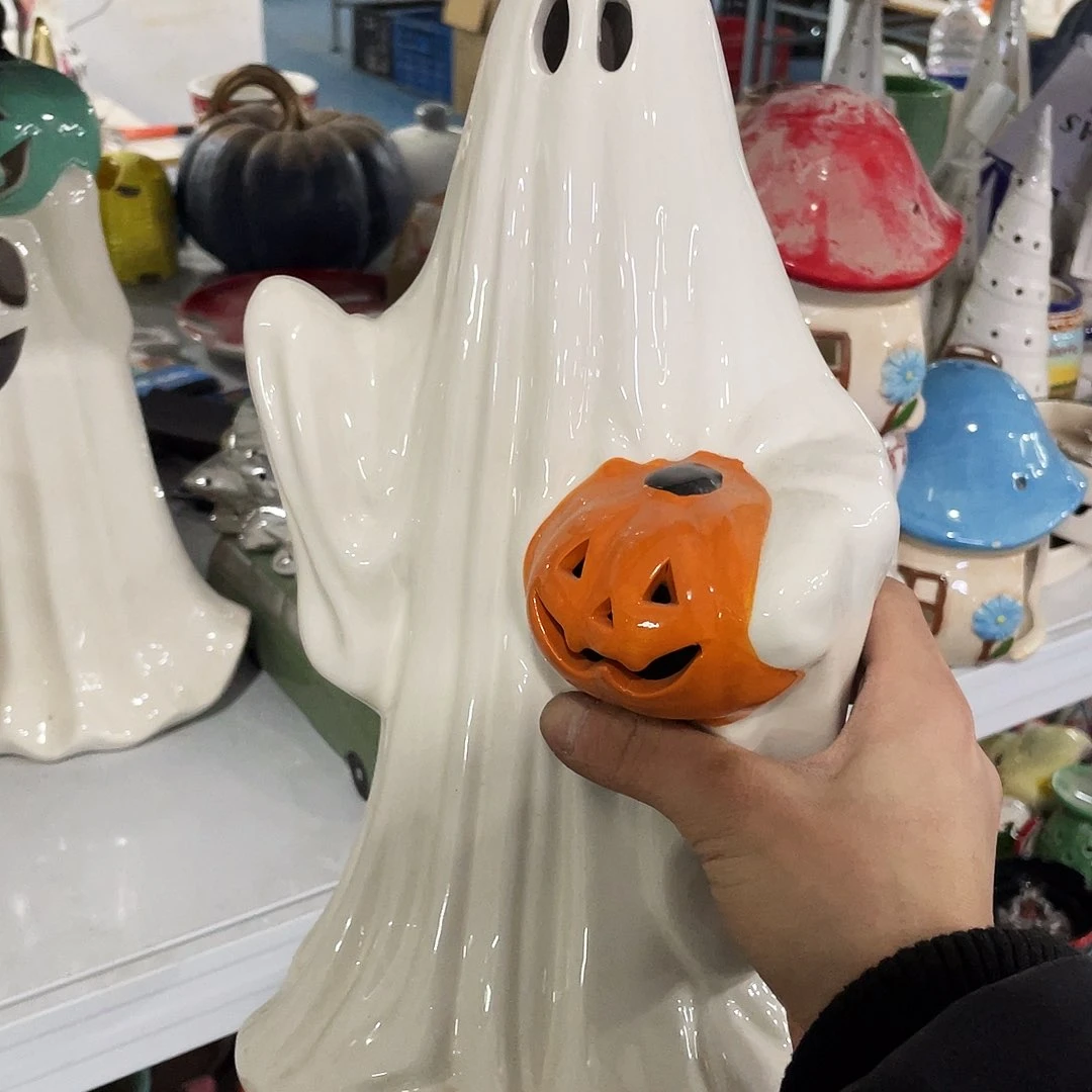 摆件  裂。 封釉。