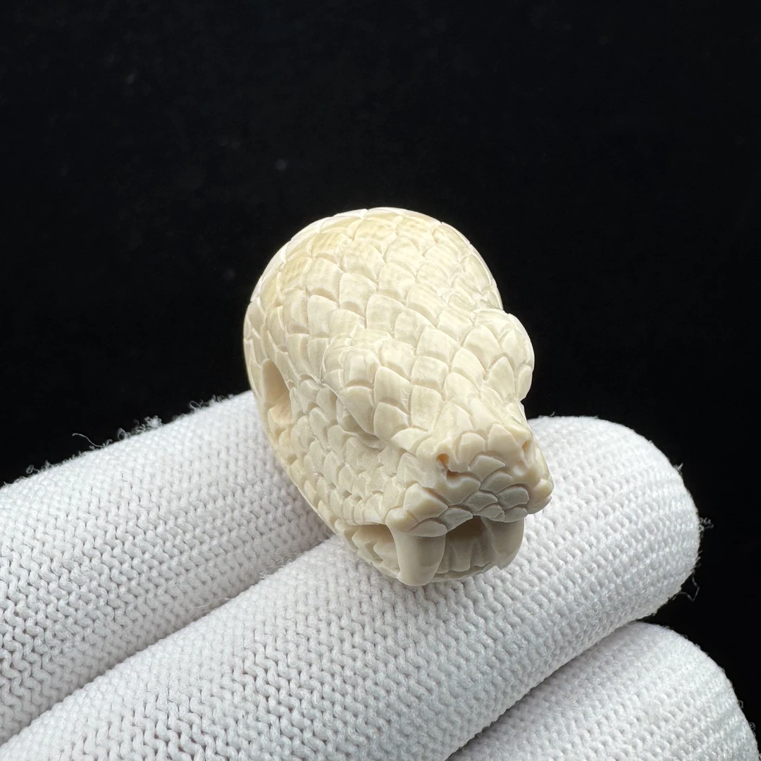 K51-82天然猛犸牙 蛇三通19x30x22mm支持鉴定 假一罚四