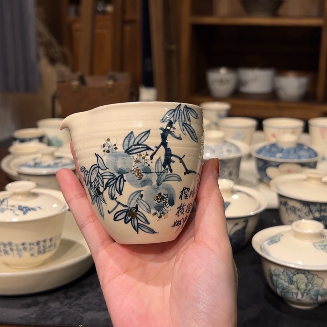 摆件陶瓷。     陶瓷。