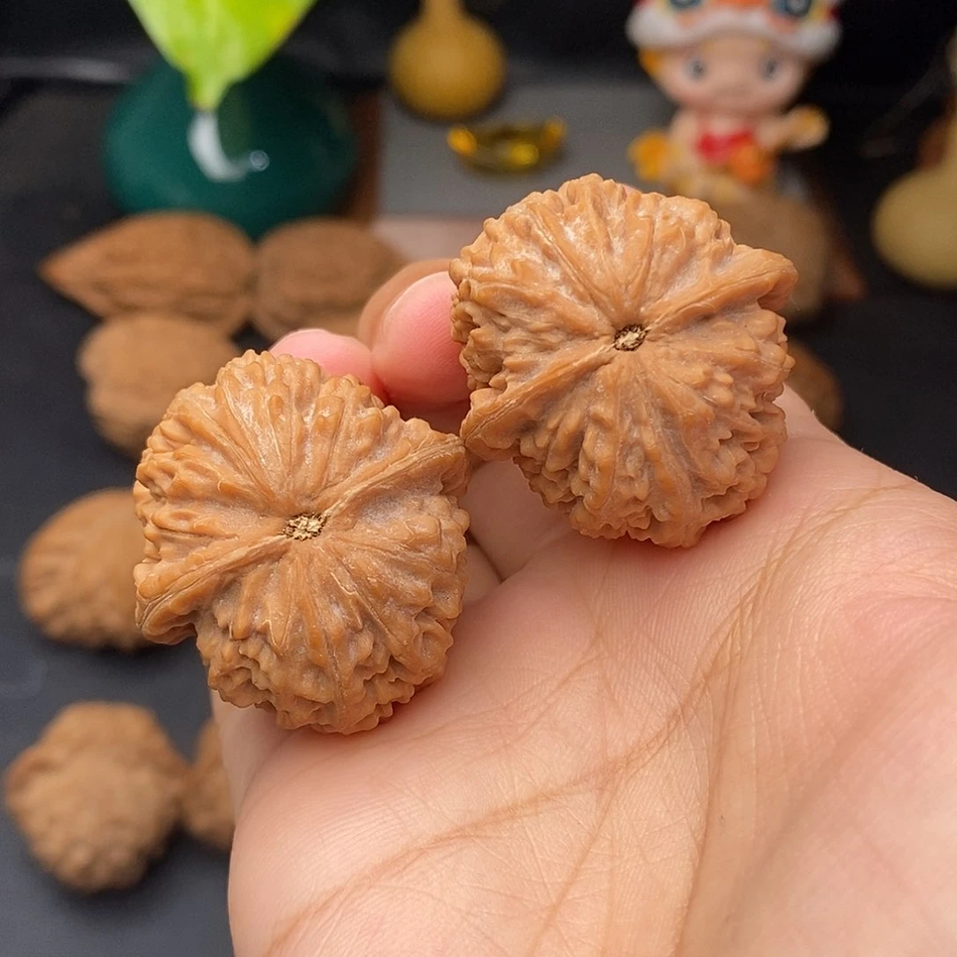 把件文玩核桃秋****?荔枝纹