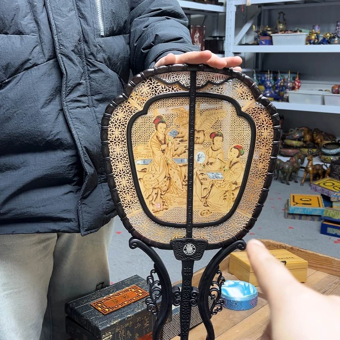 大叶紫檀（黑酸枝木类）