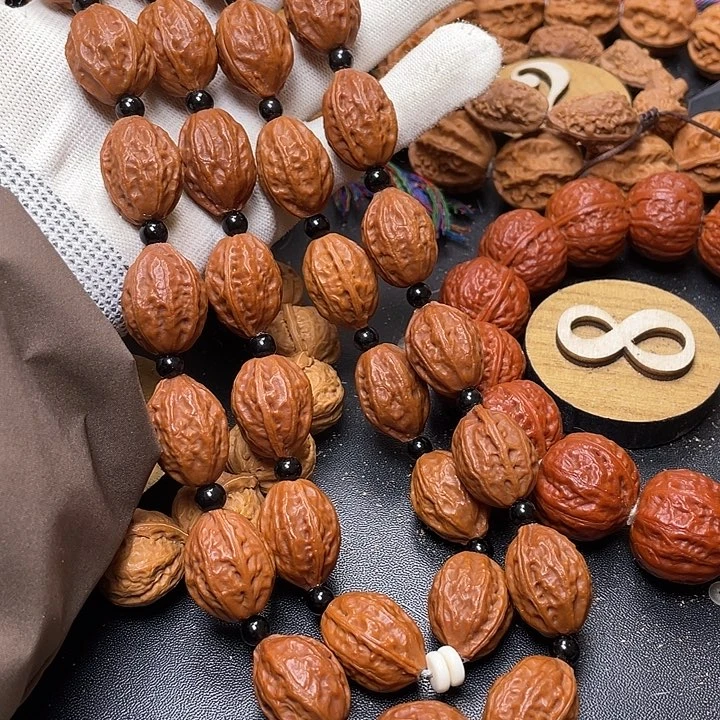 文玩核桃手串大枣脖挂