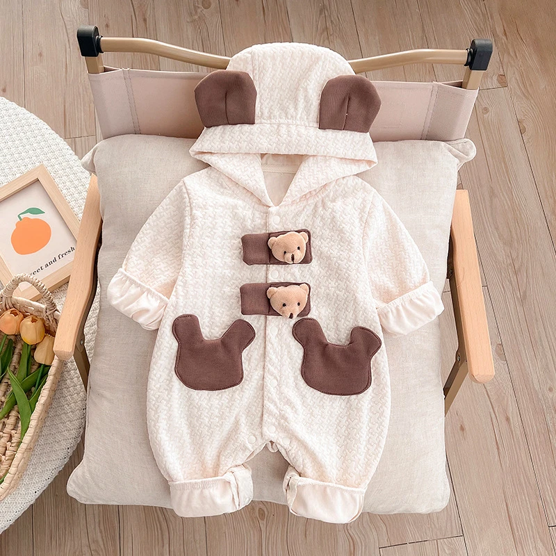 新生婴儿春装男女宝宝衣服开春季哈衣春秋连体衣外出服超萌外套装