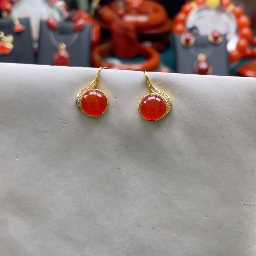 南红玛瑙银S925镶嵌冰红南红耳钉