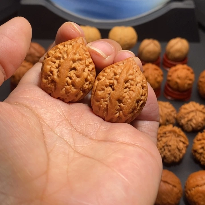 1***3吊坠文玩核桃精品小手捻