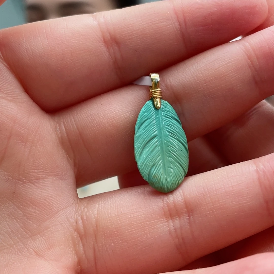 绿松石颈饰未镶嵌