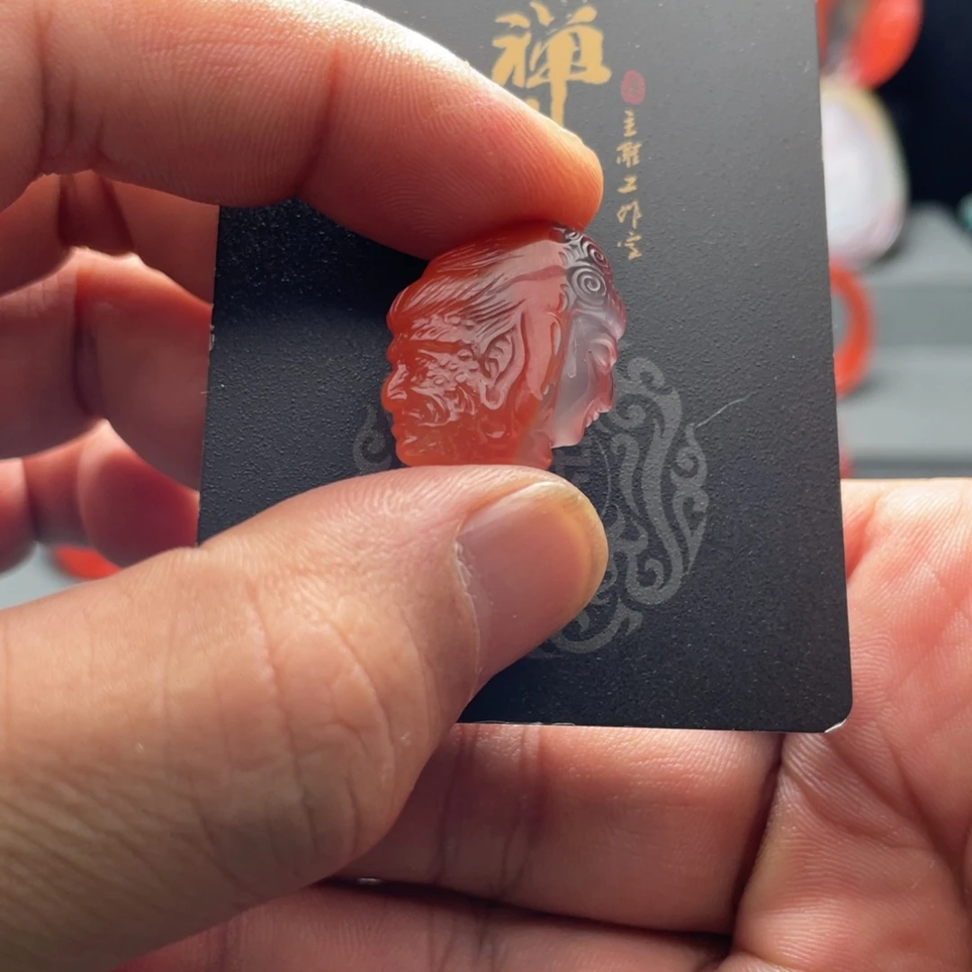 南红玛瑙未镶嵌挂件