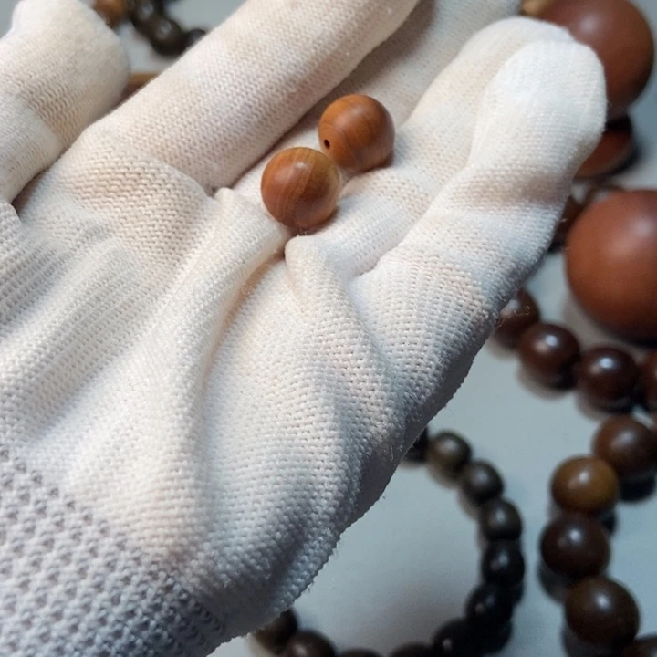 岩***^檀香木老山檀香双百年料，奶香