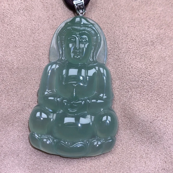 翡翠18K金镶嵌颈饰缅甸翡翠A货