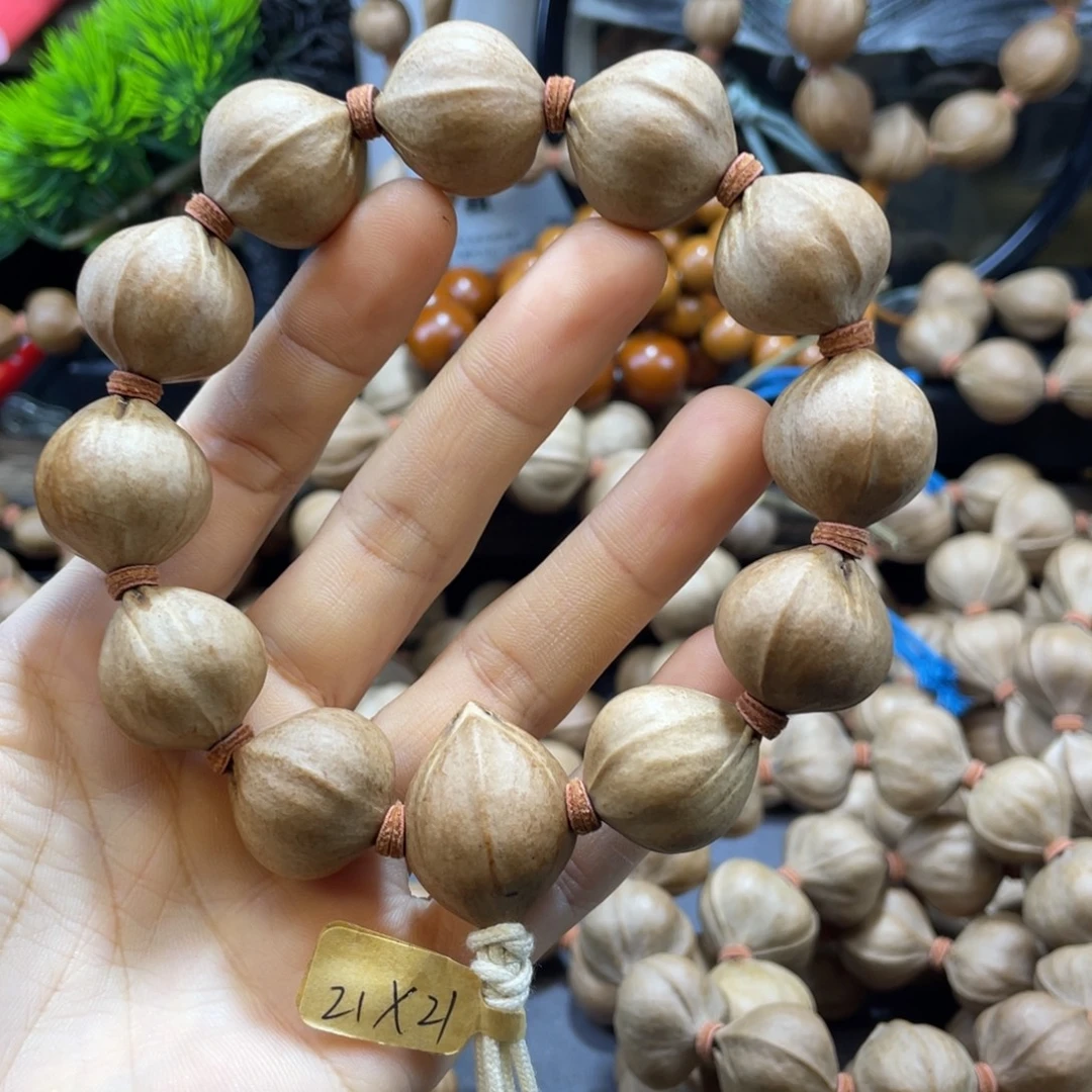 文***姐橄榄核吊坠2121老料