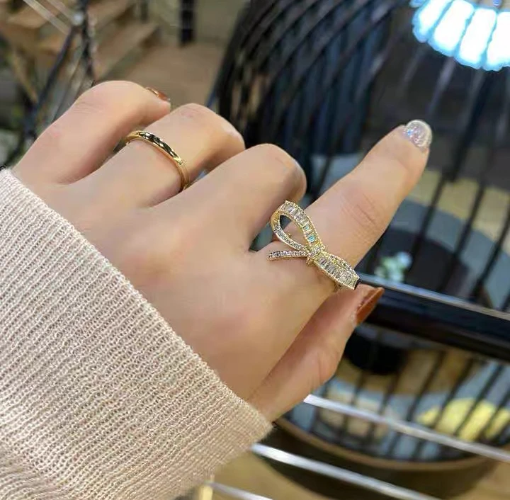 合金锆石戒指 ELYSIUM 轻奢时尚气质百搭戒指（6018）