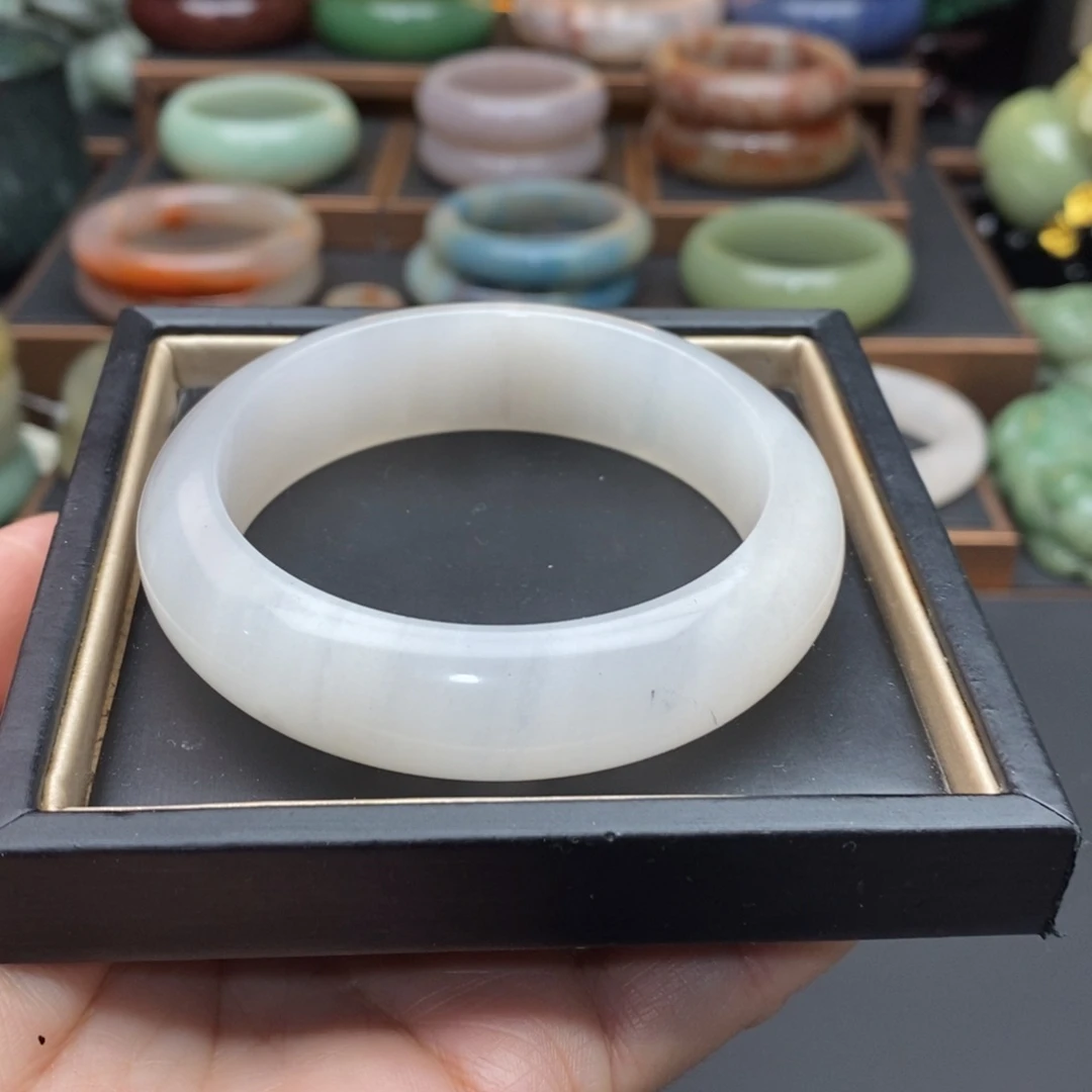 石英质玉 手镯60口径未镶嵌